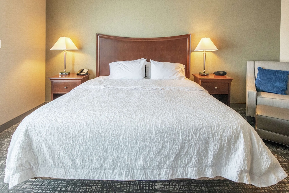 Hampton Inn Presque Isle Maine 14/50