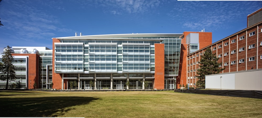 University of Alberta - Guest Accommodation 10/45