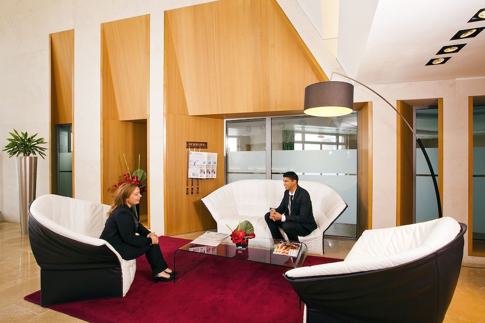 Residhome Paris Massy 42/65