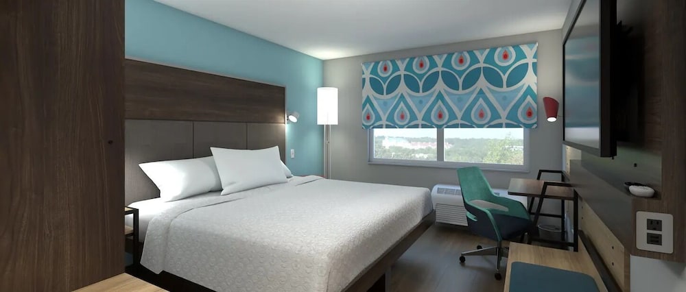 ROOM, KING BED