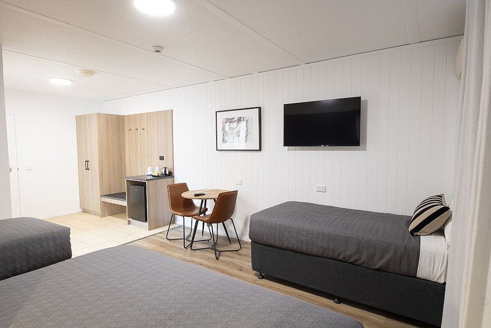 Southend Hotel 26/49