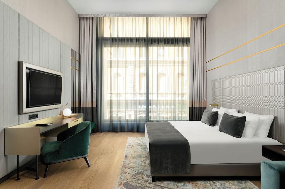 Hotel Emerald & Suites 20/56