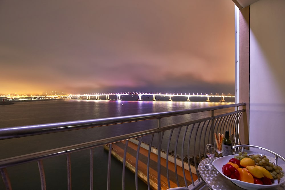 Busan Beach Hotel 24/37