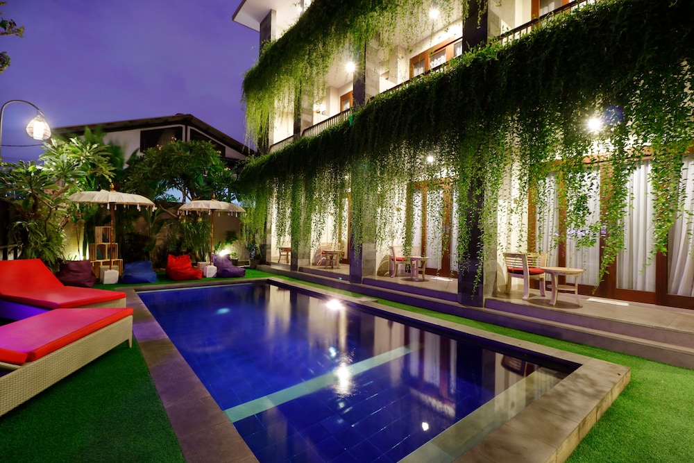 Vansari Hotel 23/27