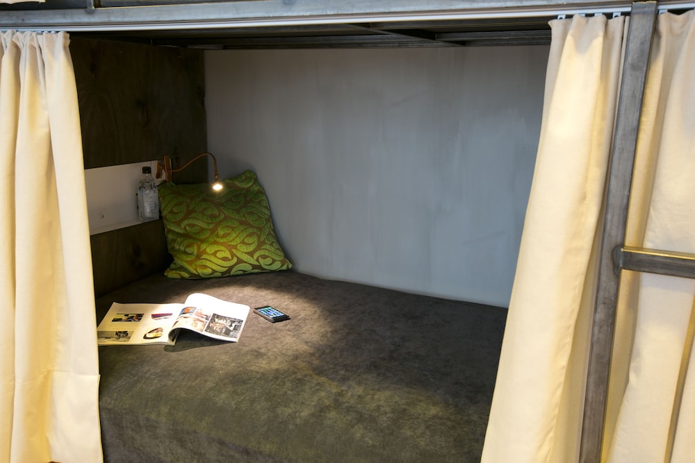 B14 Hostel 3/26