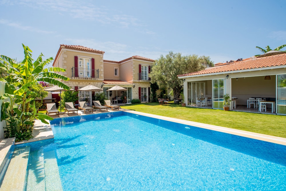 Fora Konak Alacati 47/50