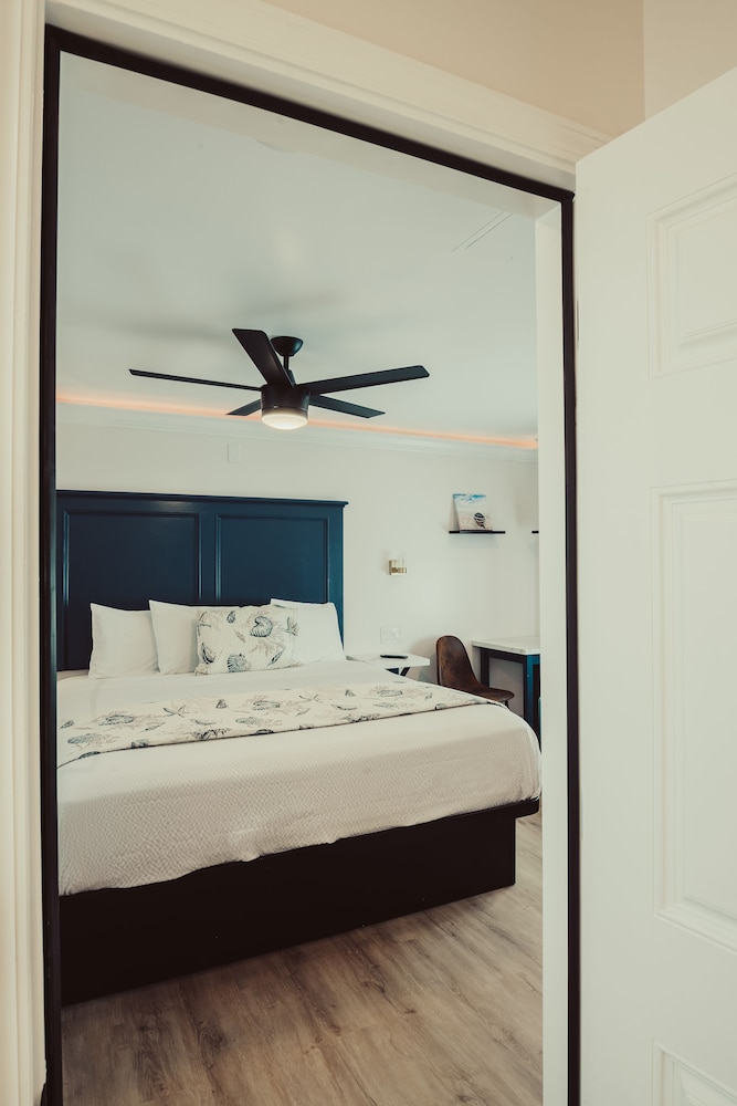 Comfort, Suite, King Bed