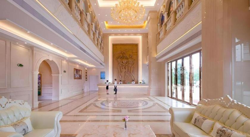 Vienna Hotel (Zhongshan Ancient Town Haizhou) 14/58