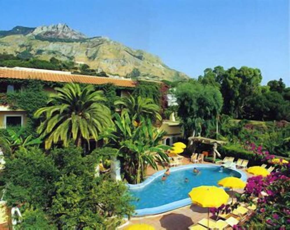 Villa Angela Terme 57/63
