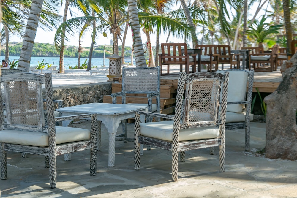 Sun Palm Beach Resort 34/50