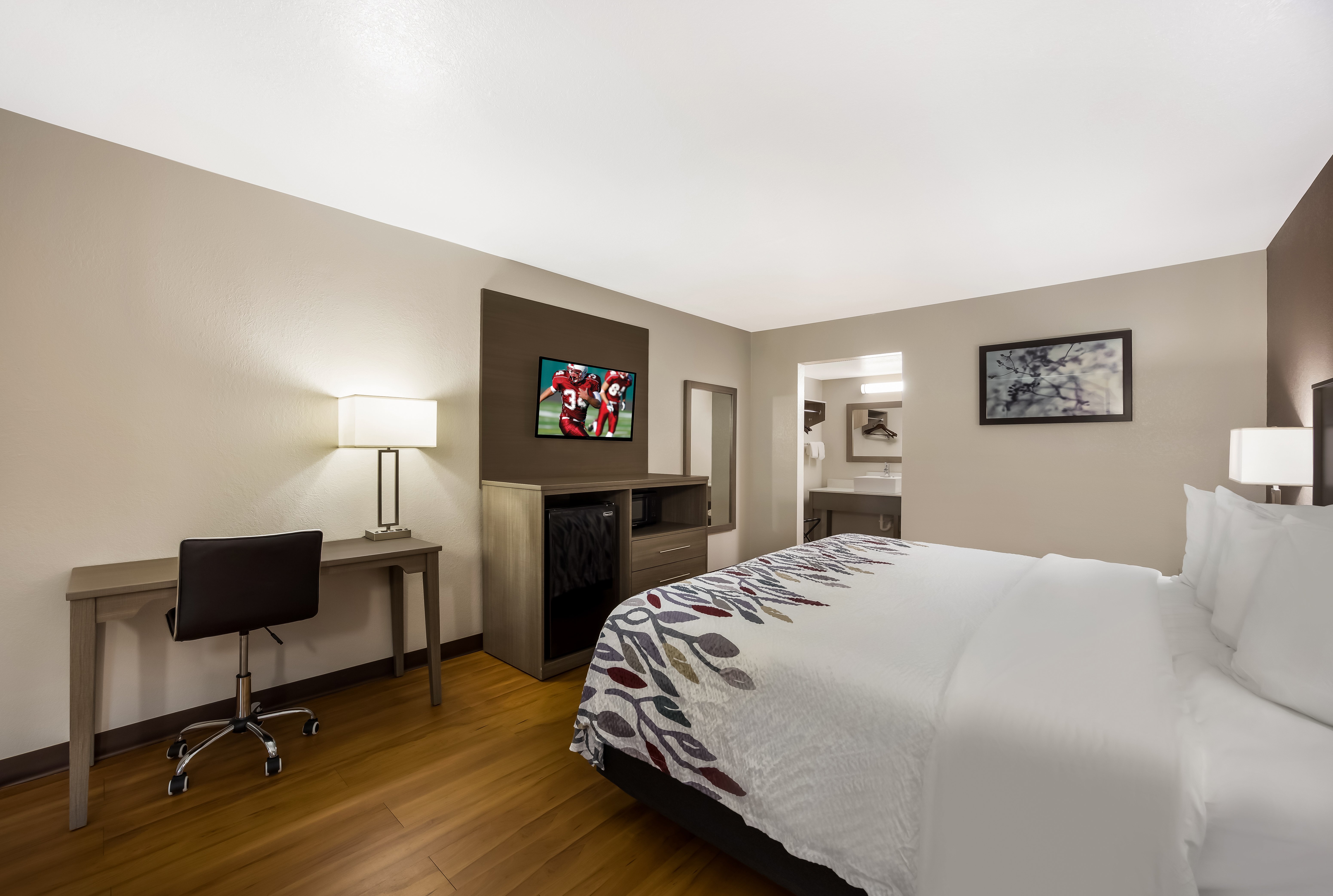 Deluxe, King Bed