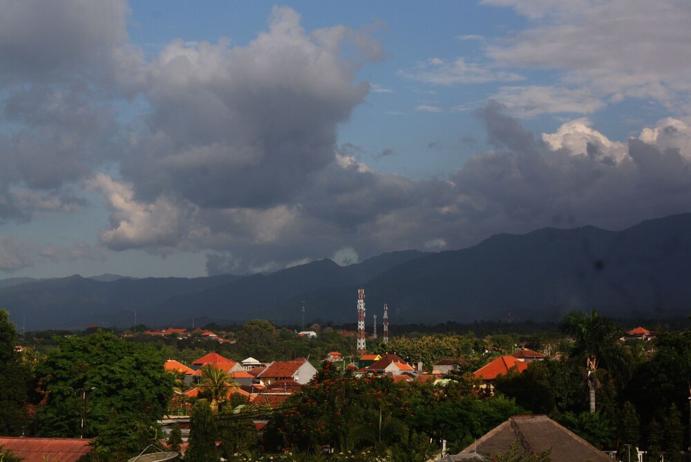 Hotel Mandari 58/65