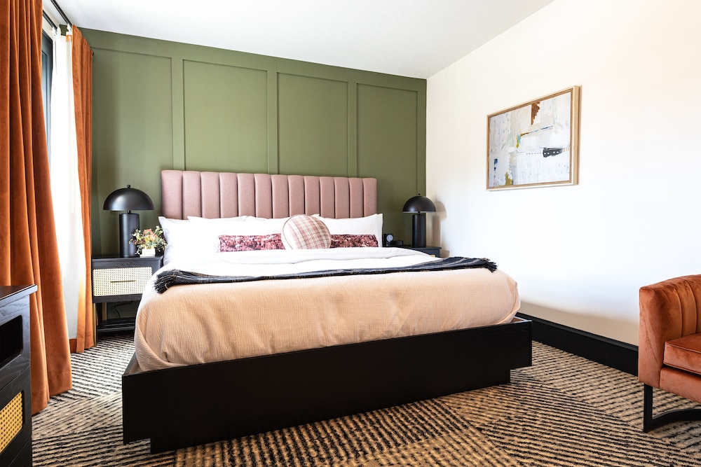 Hotel Thaxter 16/50