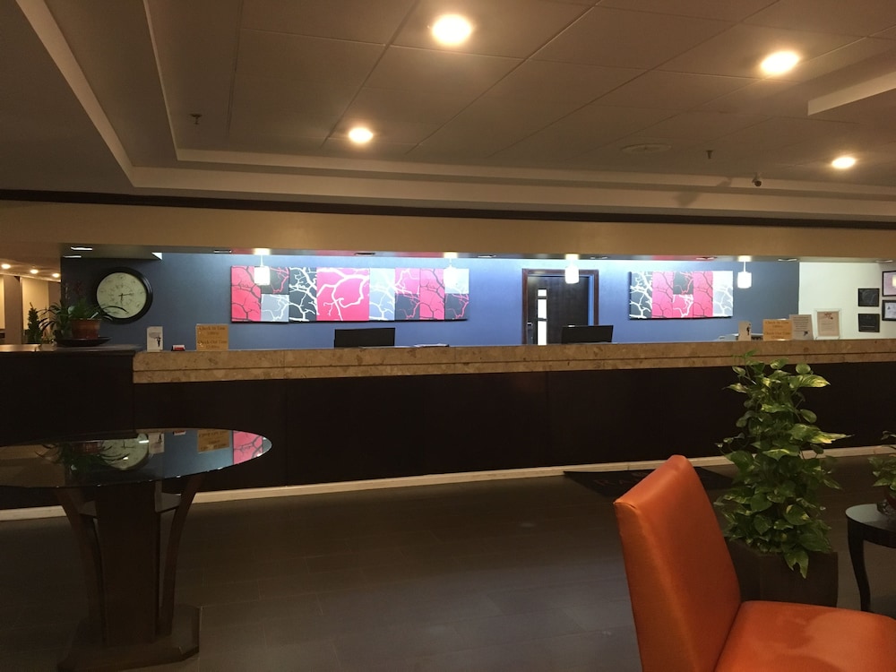 Ramada Plaza Charlotte Airport Hotel and Conference Center 3/30