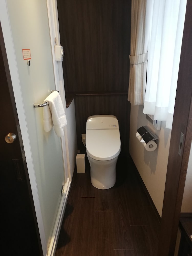 Hotel Emit Ueno 38/43
