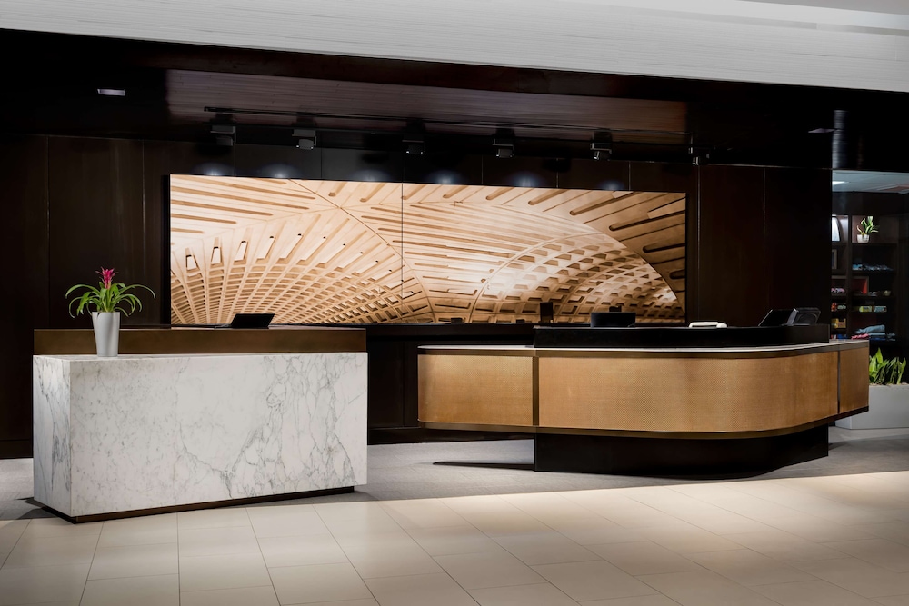 Hyatt Centric Arlington 10/73