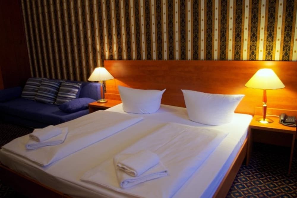 CITY HOTEL AM KURFUERSTENDAMM photo4
