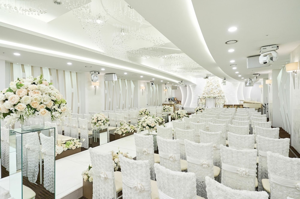 The Koryo Hotel 47/58