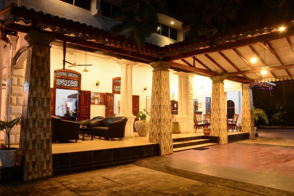 Shanthi Beach Resort 11/48