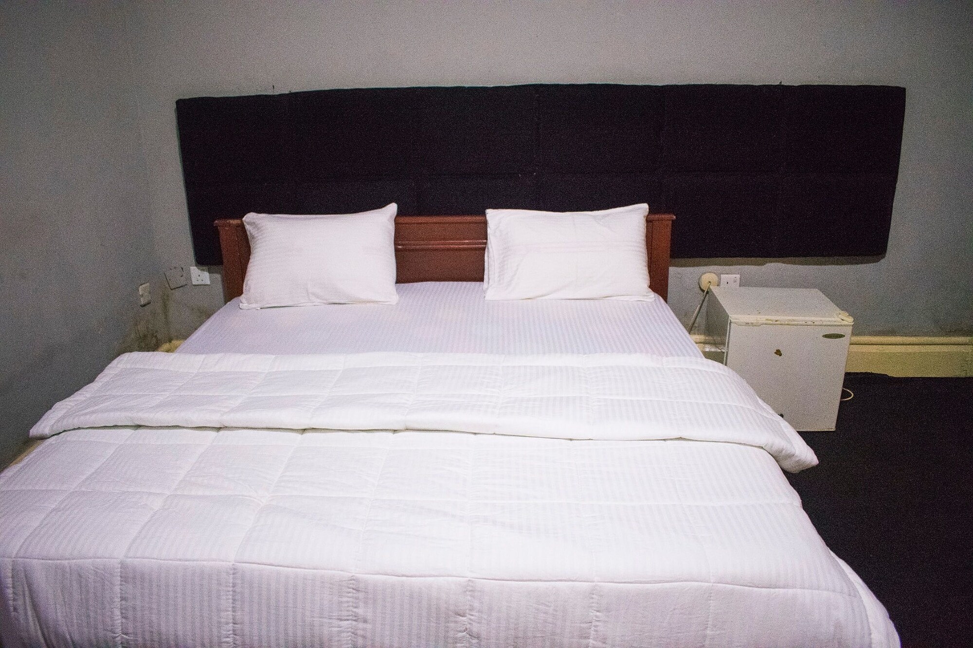 STANDARD, DOUBLE BED