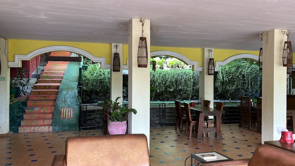 Centro Bajo Hotel 5/50