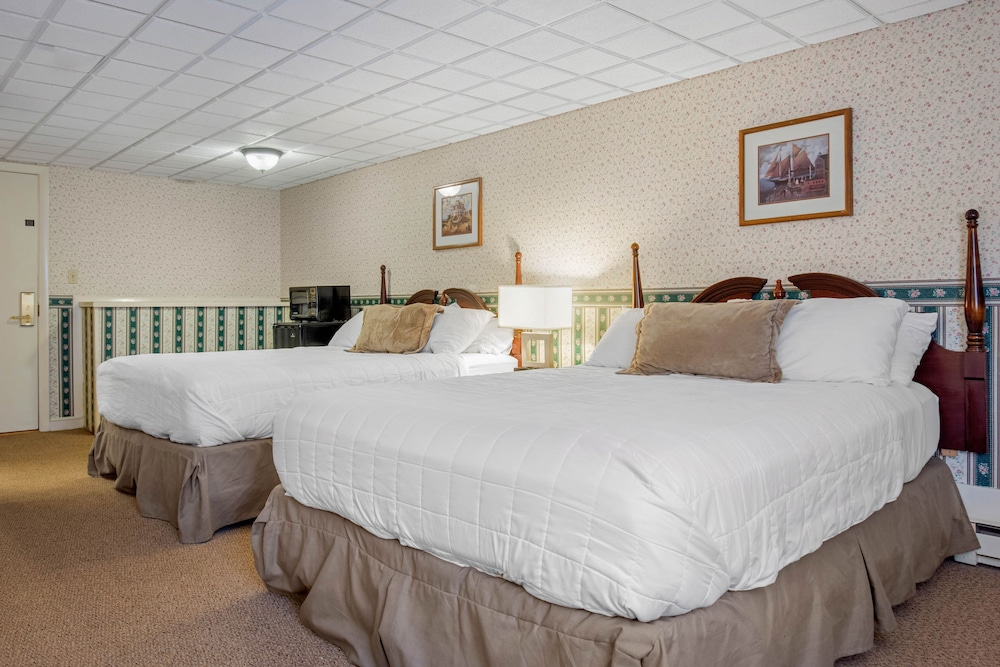 Coachman Inn 14/55