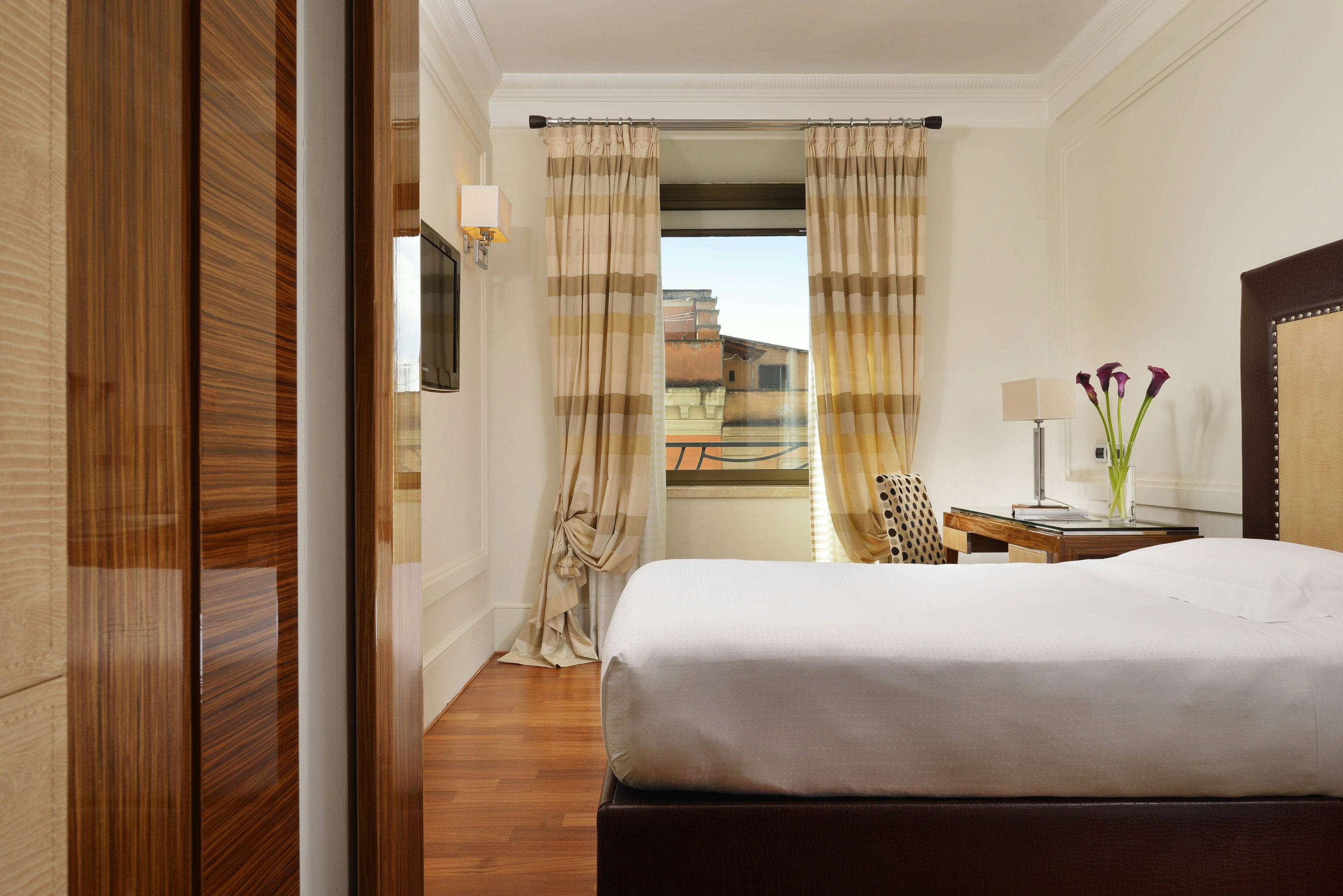 غرفة كلاسيكية بسرير مزدوج، UNAHOTELS Deco Roma 2/3