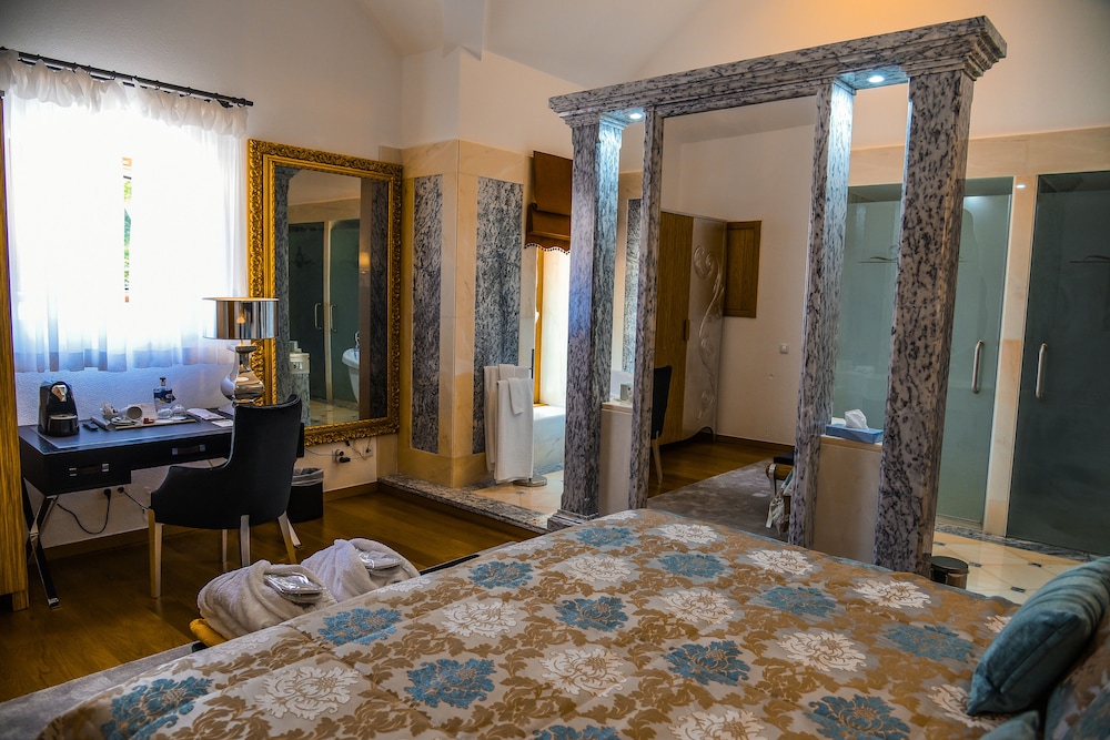 Sintra Marmoris Palace 23/80
