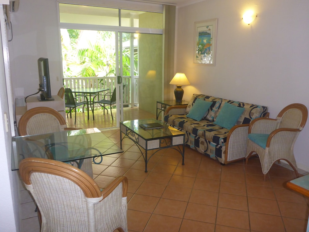 Palm Cove Tropic Apartments 13/26