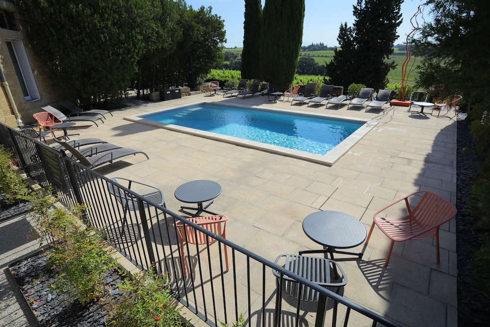 Host Du Chateau Des Fines Roches 36/40