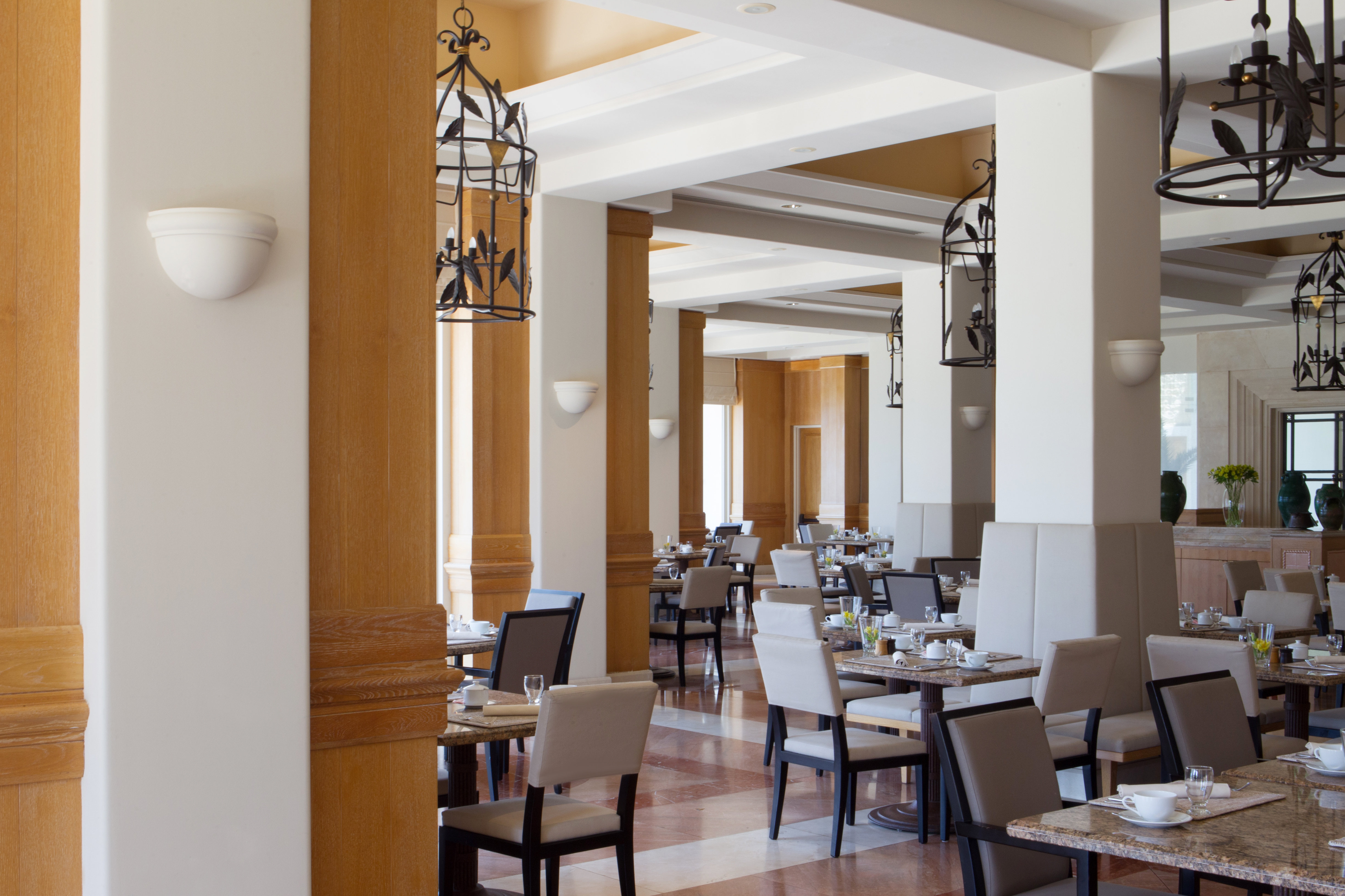 Anassa 37/50