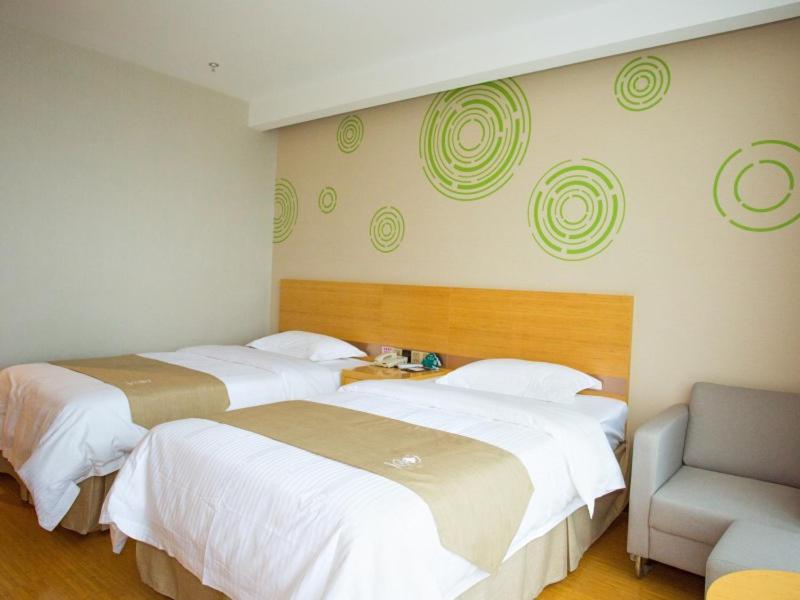 GreenTree Inn Nantong Rugao Jiangan Town Xinjiangan Square 2/16