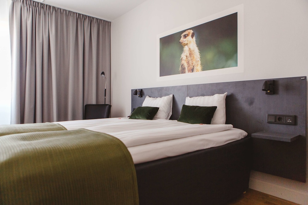 Best Western Plaza Hotel 13/65