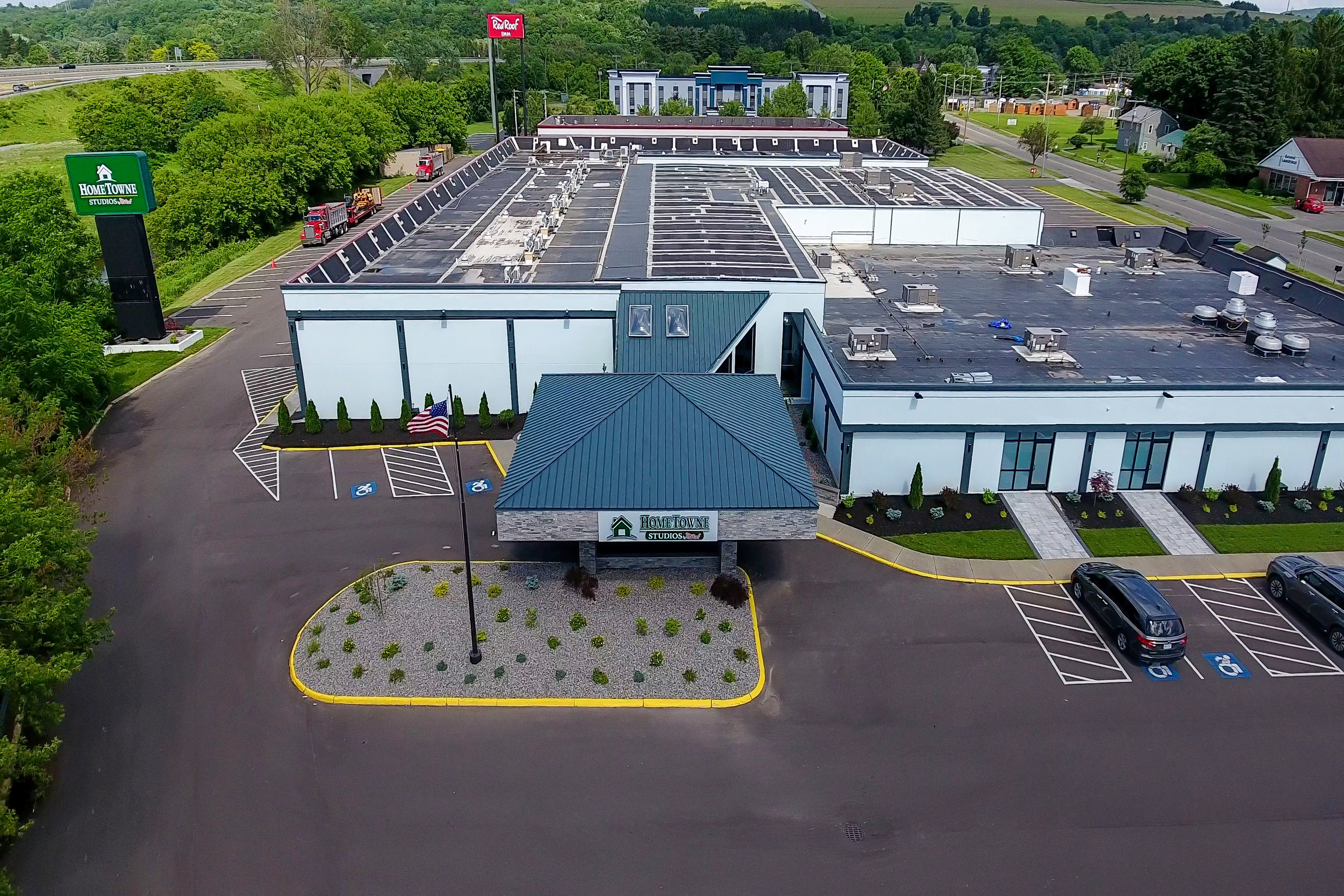 HomeTowne Studios by Red Roof & Conference Center Cortland 7/55