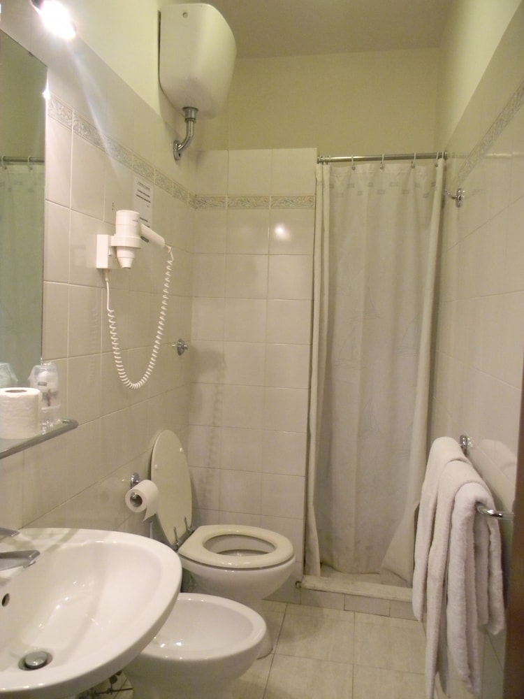 Hotel Primavera 14/64