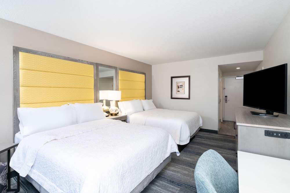 Hampton Inn & Suites Amelia Island-Historic Harbor Front 15/44