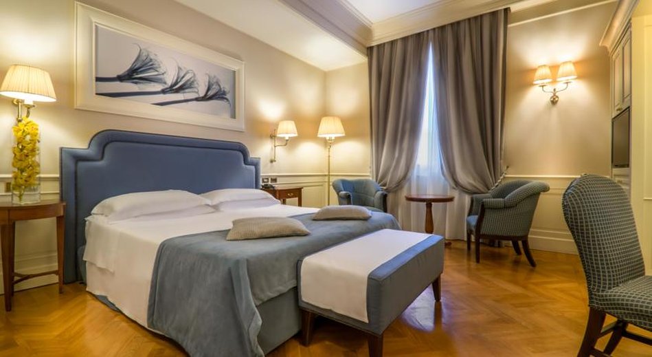 Hotel Corona d Oro 1890 5/43