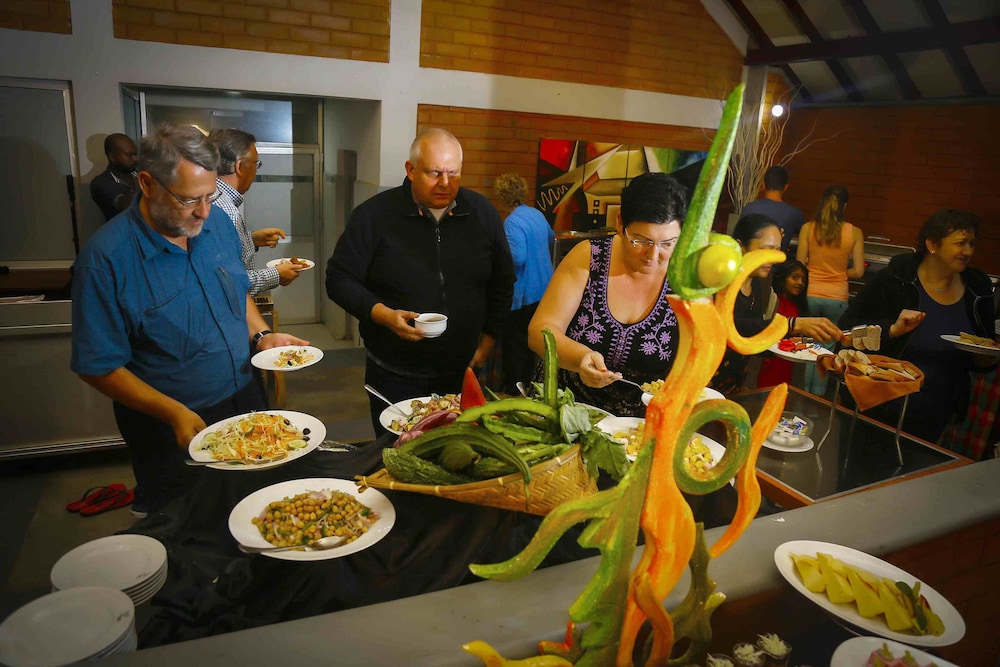 Elephas Resort & Spa 24/40