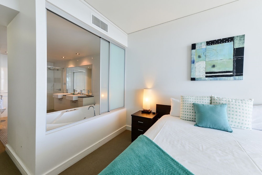 C Bargara Resort 23/73
