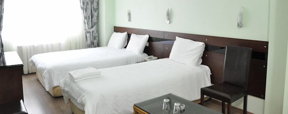 Hivas Hotel 7/19
