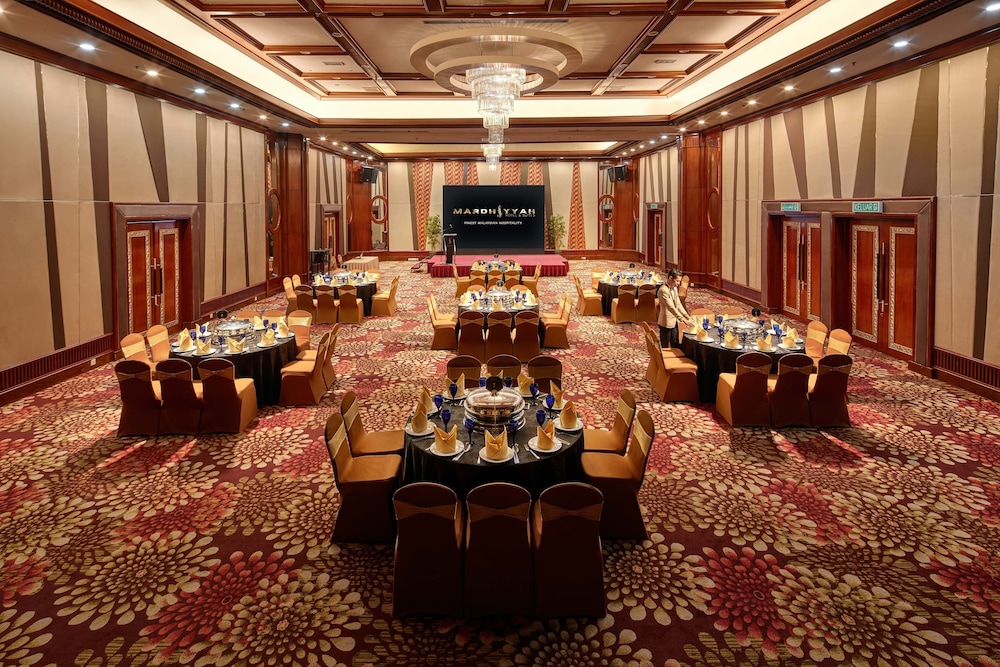 Mardhiyyah Hotel And Suites 46/52