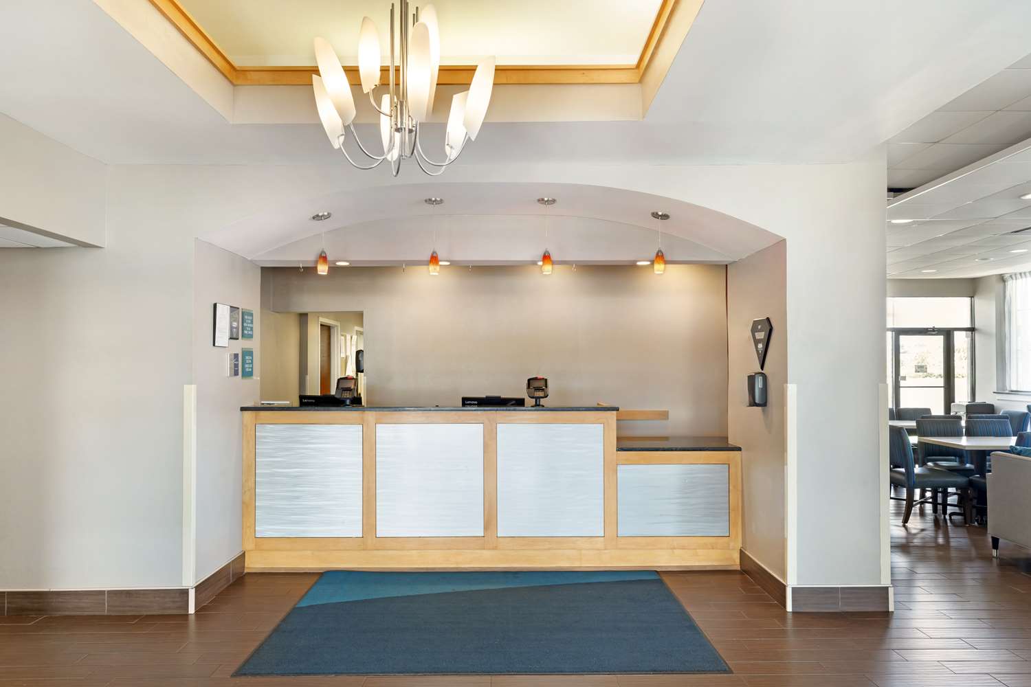 Best Western Hartford Hotel & Suites 8/59