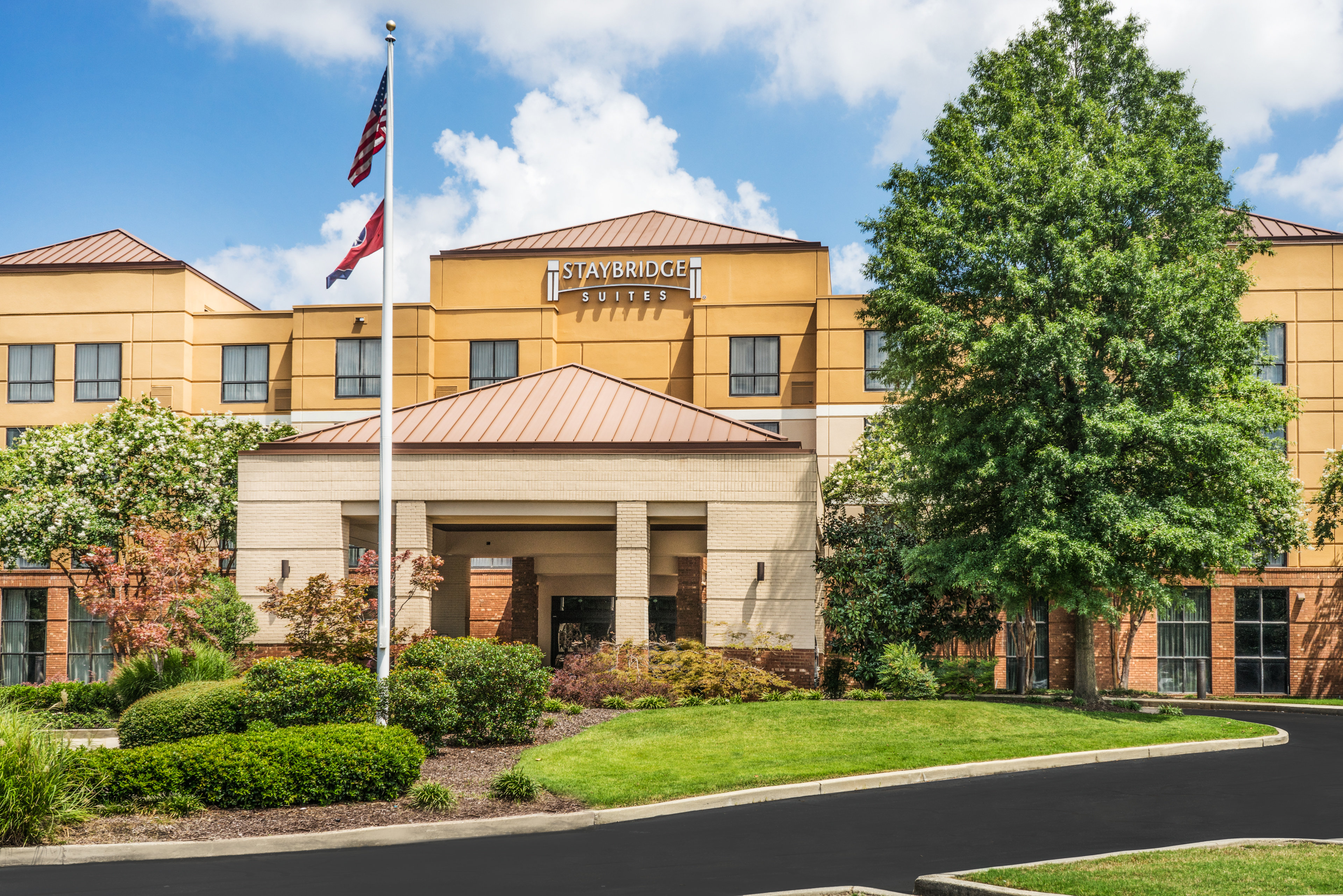 Staybridge Suites Memphis-Poplar Ave East 9/73