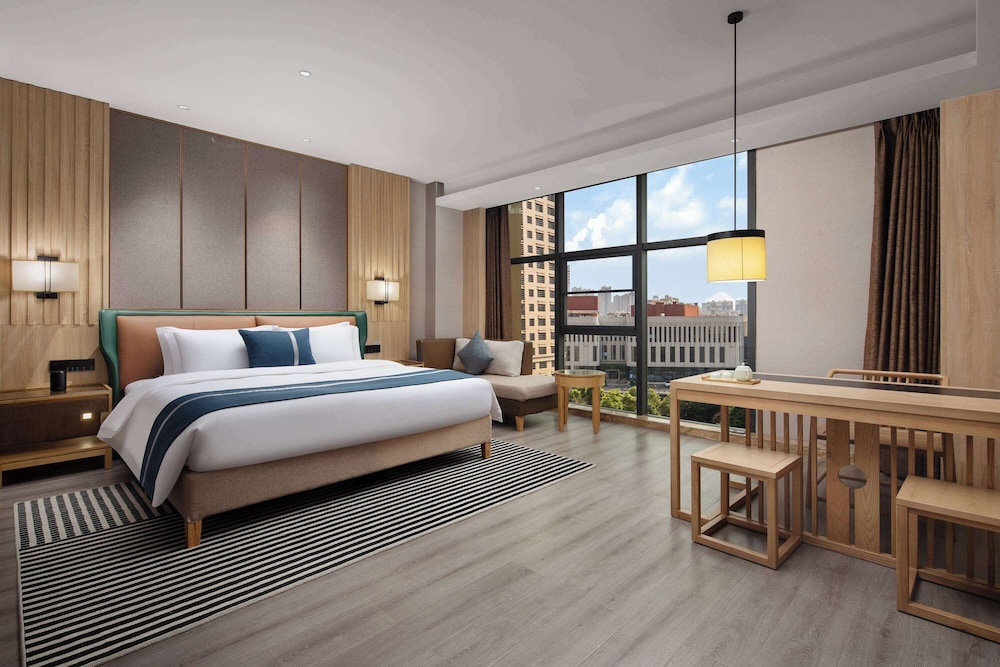 Microtel by Wyndham Changsha Yuhua 20/35