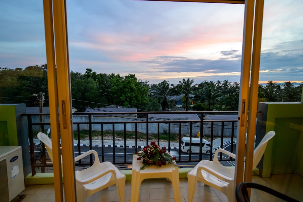 Z-Talay House 37/39