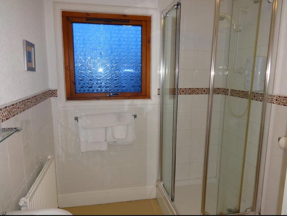 Aberdour Guest House 21/22