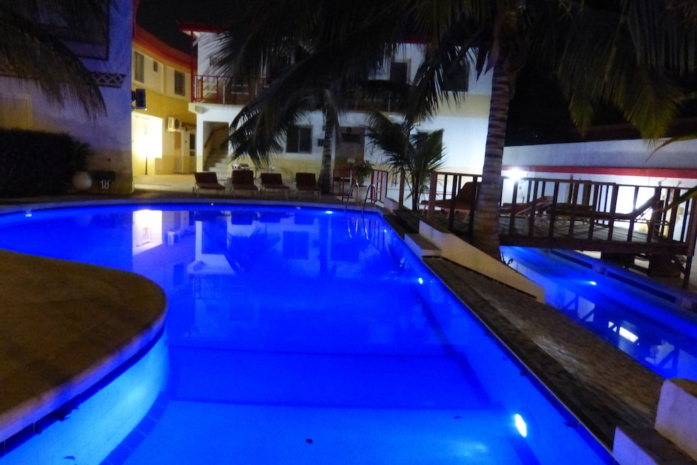 Minotel Les Flamboyants 24/50