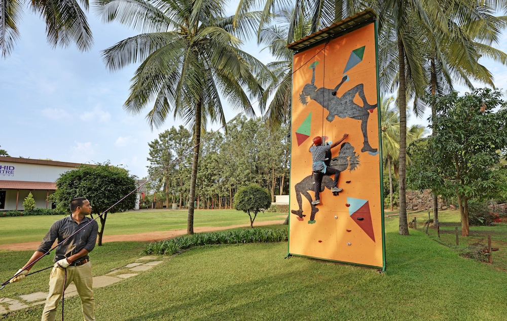 Royal Orchid Resort & Convention Centre Bangalore 23/34
