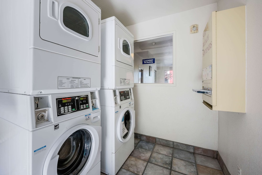 Motel6 Winnemucca, NV 44/60
