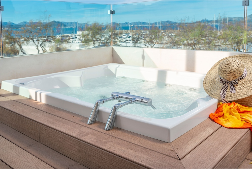 Llaut Boutique Hotel 19/50